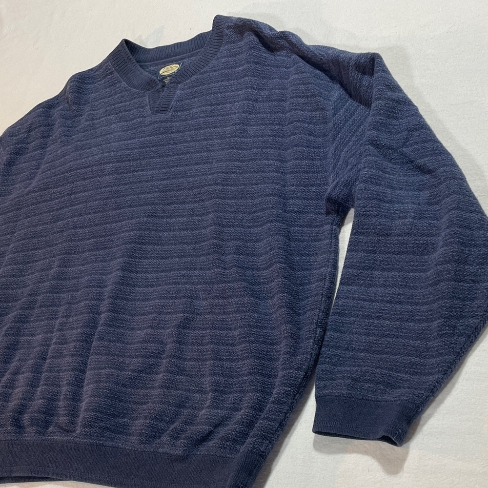 Tommy Bahama Navy Crewneck Sweater Classic Knit Design Relaxed Fit XL - Picture 3 of 12